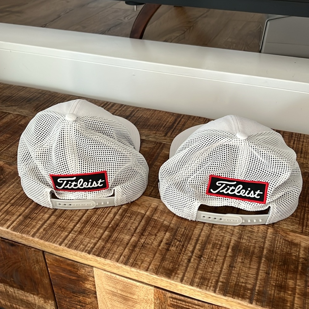Titleist PRO V1 Tour Only golf hats white with navy - Picture 3 of 5